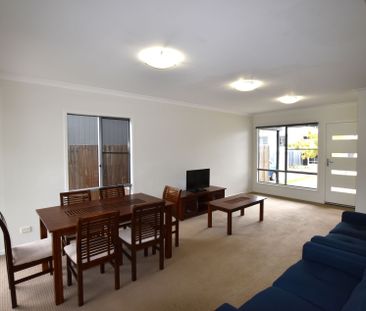 BREAK LEASE:: UNFURNISHED TOWNHOUSE IN RESORT STYLE COMPLEX&mldr; P... - Photo 1