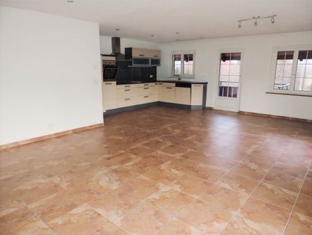 Spacious 3.5-room apartment with sunny balcony in Schnotwill - Photo 3