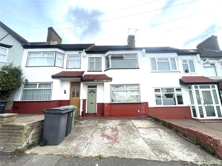 Norfolk Avenue, N13, London - Photo 5