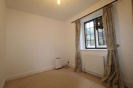 Barracks Square, Macclesfield, Cheshire, SK11 - Photo 3