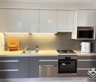 Ground-Floor Apartment with Private Courtyard & Resort-Style Facili... - Photo 5