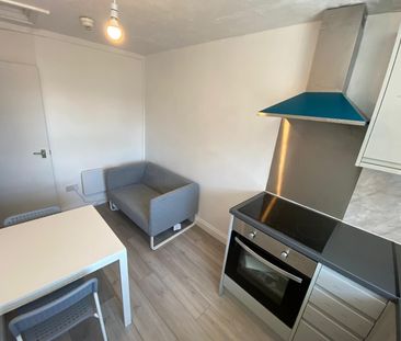 2 Bed Flat, Western Road, BN3 - Photo 6