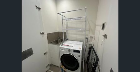 FULLY FURNSIHED ONE BEDROOM ONE BATHROOM APARTMENT LOCATED IN AUSTRALIA 108 - SOUTHBANK - Photo 3