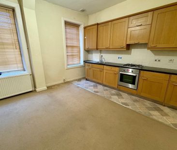 Salisbury Street - Photo 3