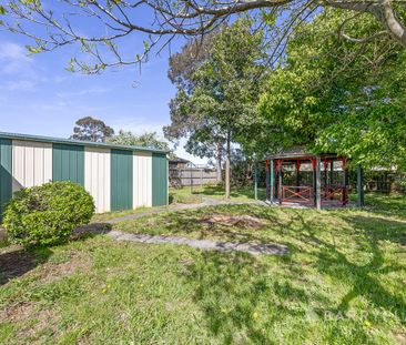 17 Mckindlay Street, Drouin, Vic 3818 - Photo 6