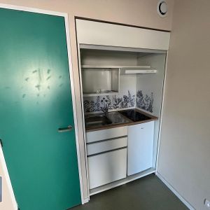 Location Appartement 1 pièce 23m² POITIERS 86000 - Photo 2