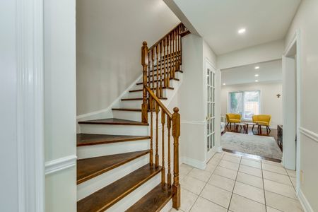 For Lease - 2264 Dale Ridge Drive, Oakville, Ontario - Photo 3