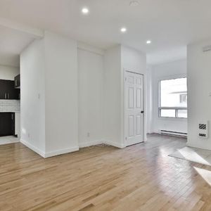 2 CH - 1 SDB - Montréal - $1,900 /mo - Photo 2