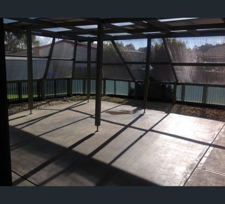 12 Westlands Court, Mount Gambier, SA 5290 - Photo 2