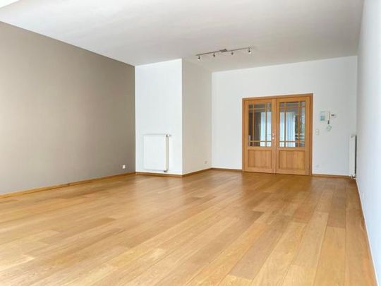 Appartement te huur - Photo 1
