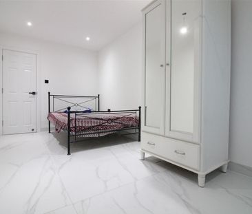 Joel Street, Pinner - Photo 1