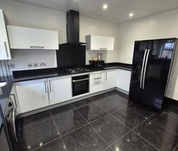 5 bedroom terraced house to rent - Photo 6