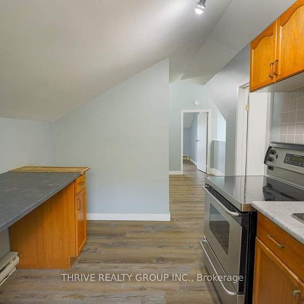 For Lease - 211 Clarence Street Unit# Upper, London East, Ontario - Photo 1