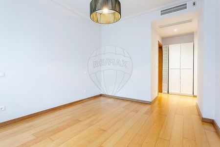 Apartamento T4 em Lisboa - Photo 2