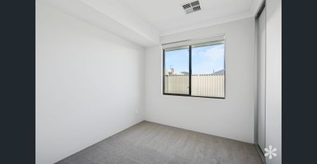 Ideal Family Home - Photo 2