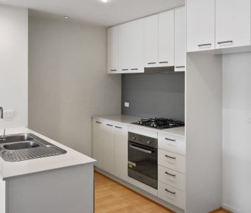 204/296-300 Middleborough Road, Blackburn - Photo 1