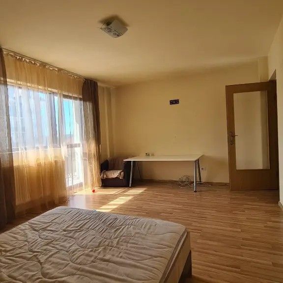 Oferim spre închiriere garsoniera în Curtea de Argeș Basarabilor - Photo 1