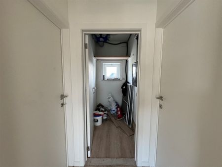 Instapklaar, gerenoveerd appartement met 2 slaapkamers en terras! - Photo 3