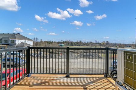 For Lease - 290 Bankside Street, Barrhaven, Ontario - Photo 5