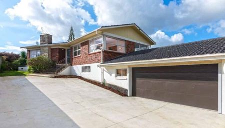 3 Spacious Rooms plus 3 utlity rooms - Photo 5