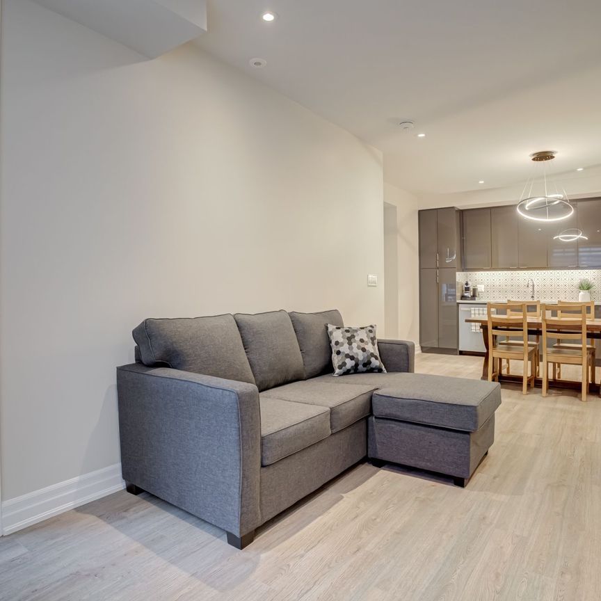 For Lease - 657 Cricklewood Drive Unit# 512, Mississauga, Ontario - Photo 1