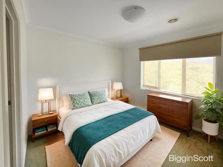 Family Comfort in a Quiet Court Location - Photo 4