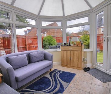 5 bedroom detached house to rent - Photo 2