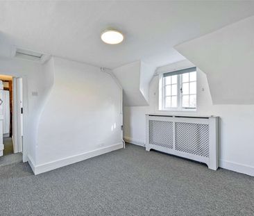A delightful three bedroom cottage to rent, in a no through traffic... - Photo 3