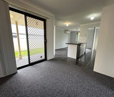 Modern Villa - Photo 1