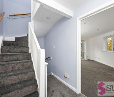 3 bedroom detached house to rent - Photo 4