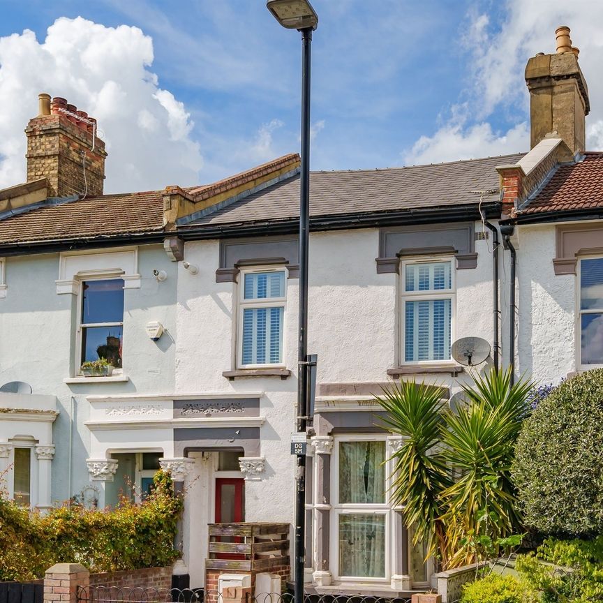 Dagmar Road, Stroud Green - Photo 1