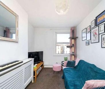 Lingfield Court, Elgin Road, Croydon, Surrey, CR0 - Photo 2