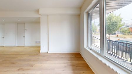Description - Photo 4