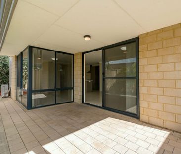 Easy-Care Lifestyle in a Prime Location - UNDER APPLICATION PENDING - Photo 1