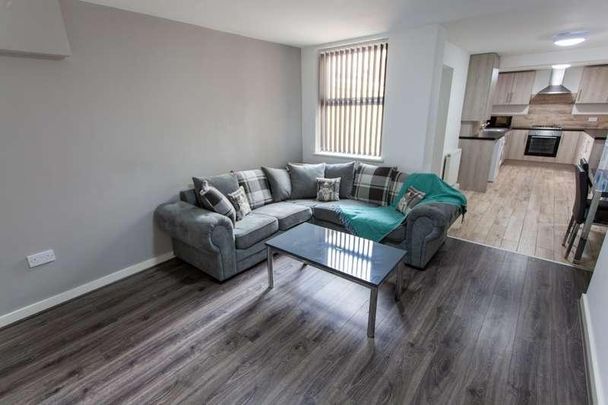 Albert Edward Road, L7 - Photo 1