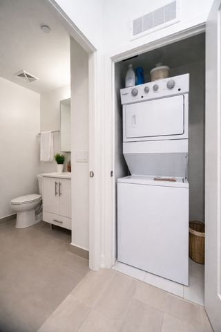 For Lease - 95 Oneida Crescent Unit# 2312, Richmond Hill, Ontario - Photo 2