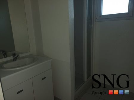 T3 AVEC TERRASSE ET GARAGE - Photo 4