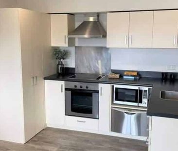 Fully Furnished Modern Inner City Living - Photo 4