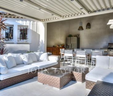 Maison à louer Mougins, Cote d'Azur, France7 500 EUR / Mois - Photo 4