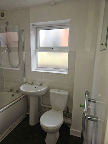 Wilbraham Road, Manchester - Photo 2