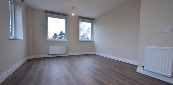 1 bedroom apartment - Photo 2