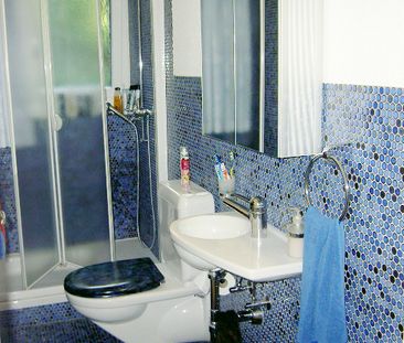 Charmante 4.5-Zimmerwohnung mit grossem Balkon an idyllischer Lage - Photo 5