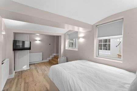 Chapel Side - Photo 5