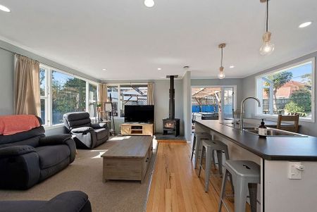 For a family seeking spacious living areas. - Photo 3