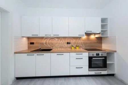 Pronájem bytu 1+1 Trutnov - Horní Staré Město - Fotografie 2