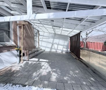 For Lease - 230 Enchanted Hills Crescent, Toronto, Ontario - Photo 5