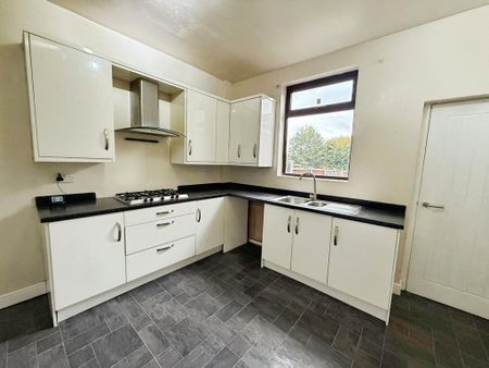 2 bedroom terraced house to rent - Photo 4