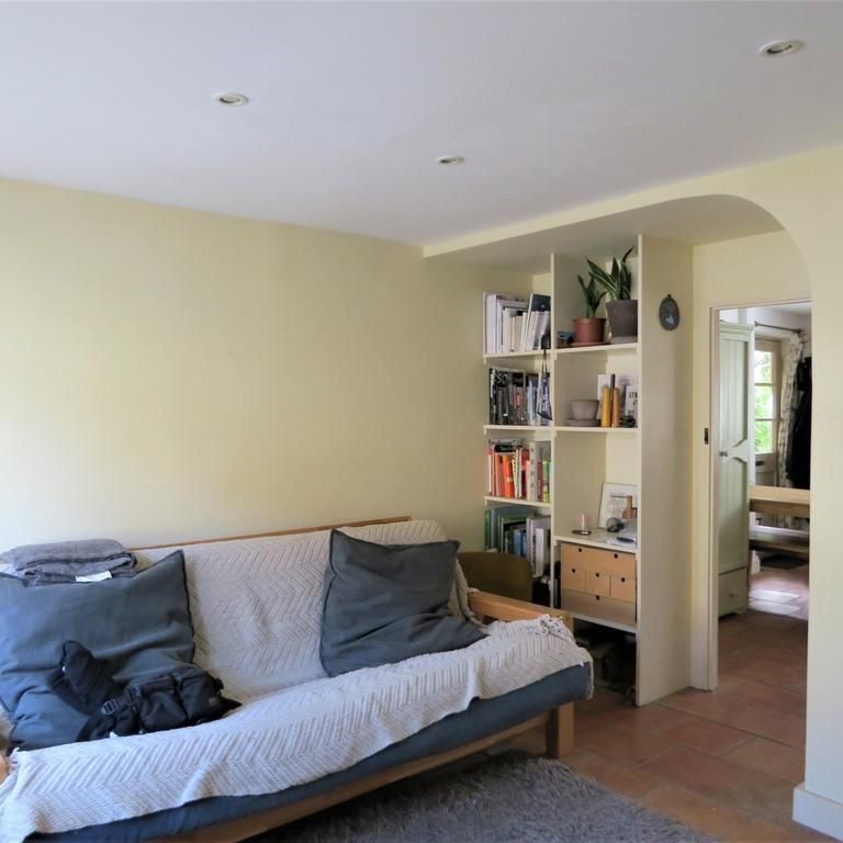 2 bedroom cottage to rent - Photo 1