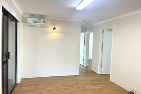 Conveniently located delight! - Photo 4