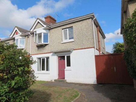 Bedroom Detached House In Winton, BH9 - Photo 2